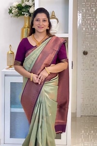 Woven Stripe Banarasi Soft Silk Saree with Contrast Zari Pallu in Magenta, Navy and Sky Blue  in Surat video 3