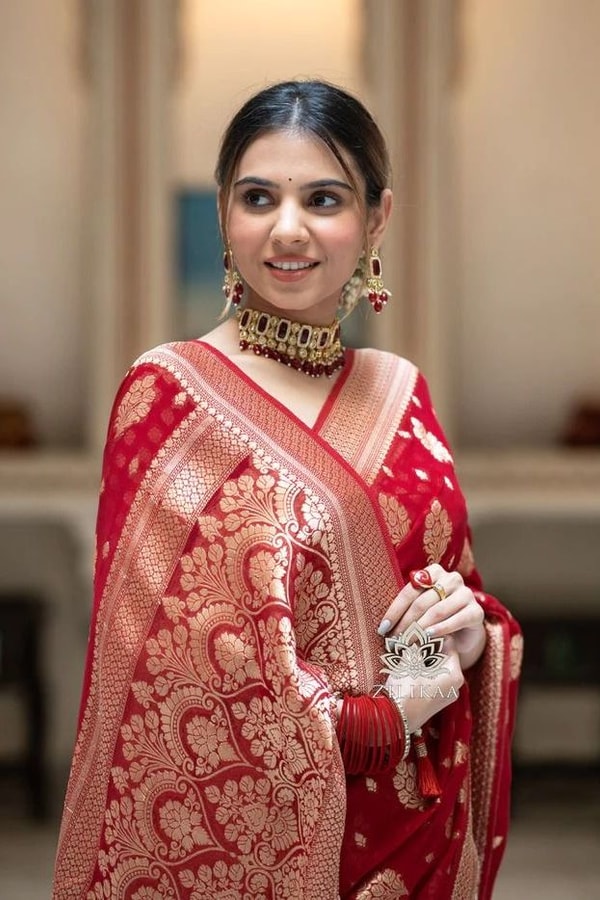 Zari Floral Butta Banarasi Soft Silk Saree with Brocade Pallu in Seven Festive Shades  in Surat