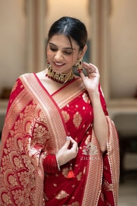 Zari Floral Butta Banarasi Soft Silk Saree with Brocade Pallu in Seven Festive Shades  in Surat