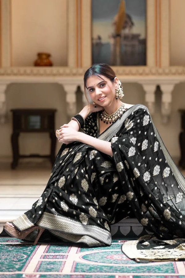 Zari Floral Butta Banarasi Soft Silk Saree with Brocade Pallu in Seven Festive Shades  in Surat