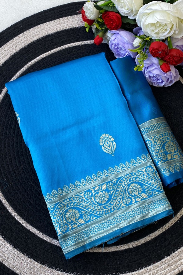 Zari Paisley Butta Saree with Wide Paisley Border and Rich Woven Pallu in Seven Shades  in Surat